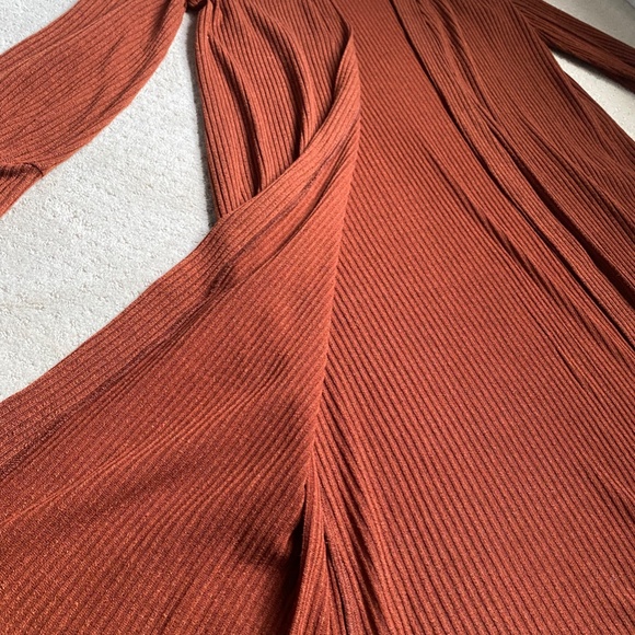 Women's Two Piece Set - Picture 2 of 7